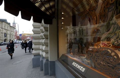 Luxury giants LVMH and Hermès will close stores in Russia 